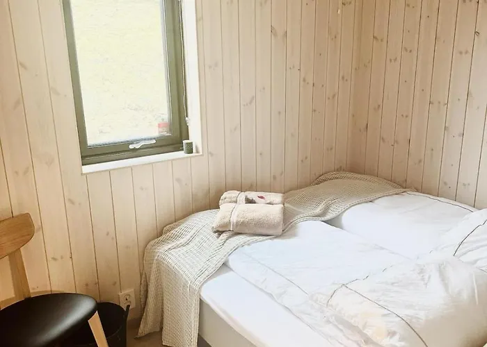 Panoramic Seaside In Vesteralen - Arctic Ocean Views - Close To The Bo (Nordland)